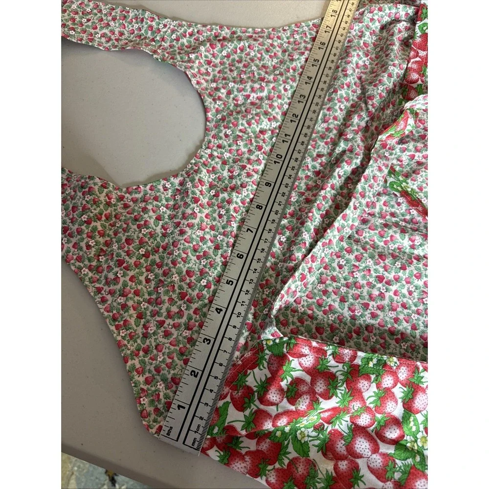 VTG Handmade Strawberry Print Apron Set Halter Neck Reversible Pockets
